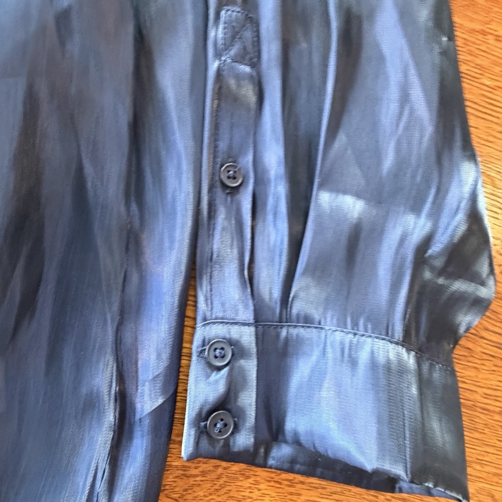 Torrid Black Long Sleeve Iridescent Semi Sheer Button Up Top Plus Size 2X - Picture 13 of 14
